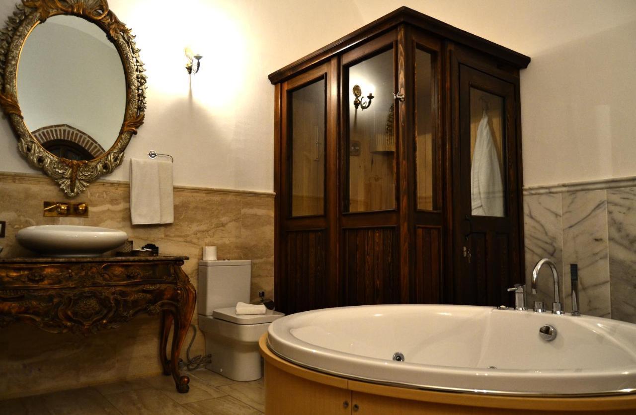 فندق سيسمي كانوني كيرفانساراي هيستوريكال Çeşme المظهر الخارجي الصورة