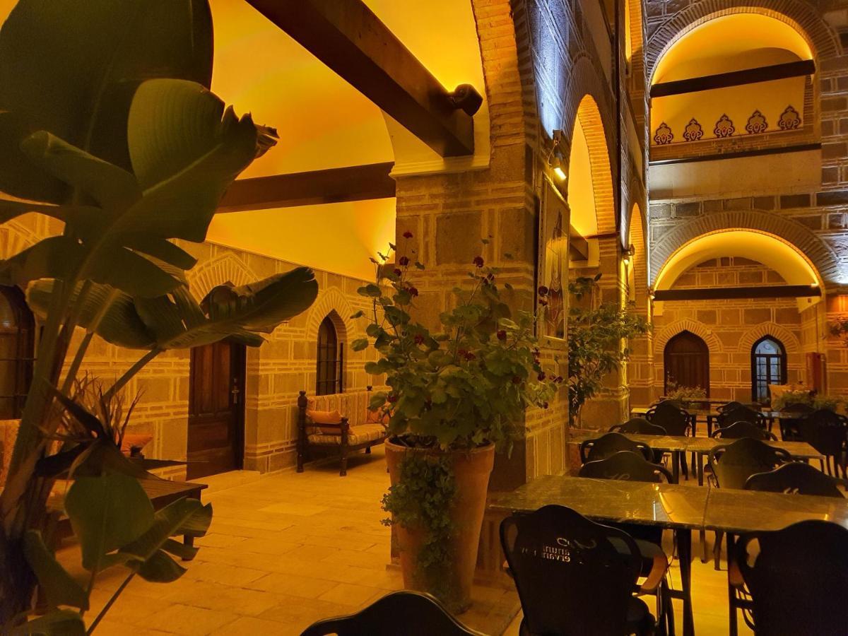 فندق سيسمي كانوني كيرفانساراي هيستوريكال Çeşme المظهر الخارجي الصورة